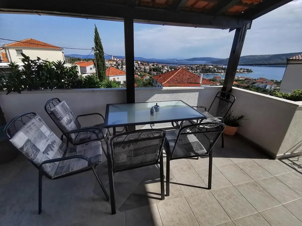 Apartments Plejic Seget Vranjica Croatia