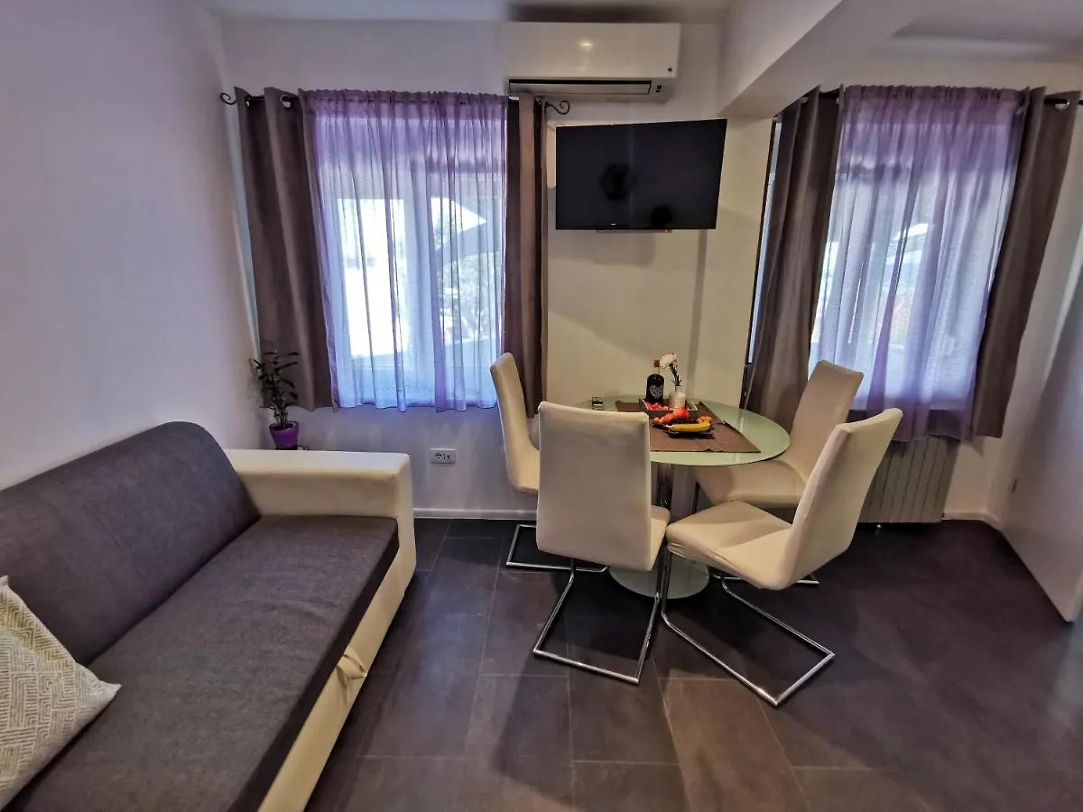 Apartments Plejic Seget Vranjica Croatia
