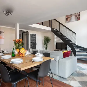 Spacious Near Karlin Square Praga